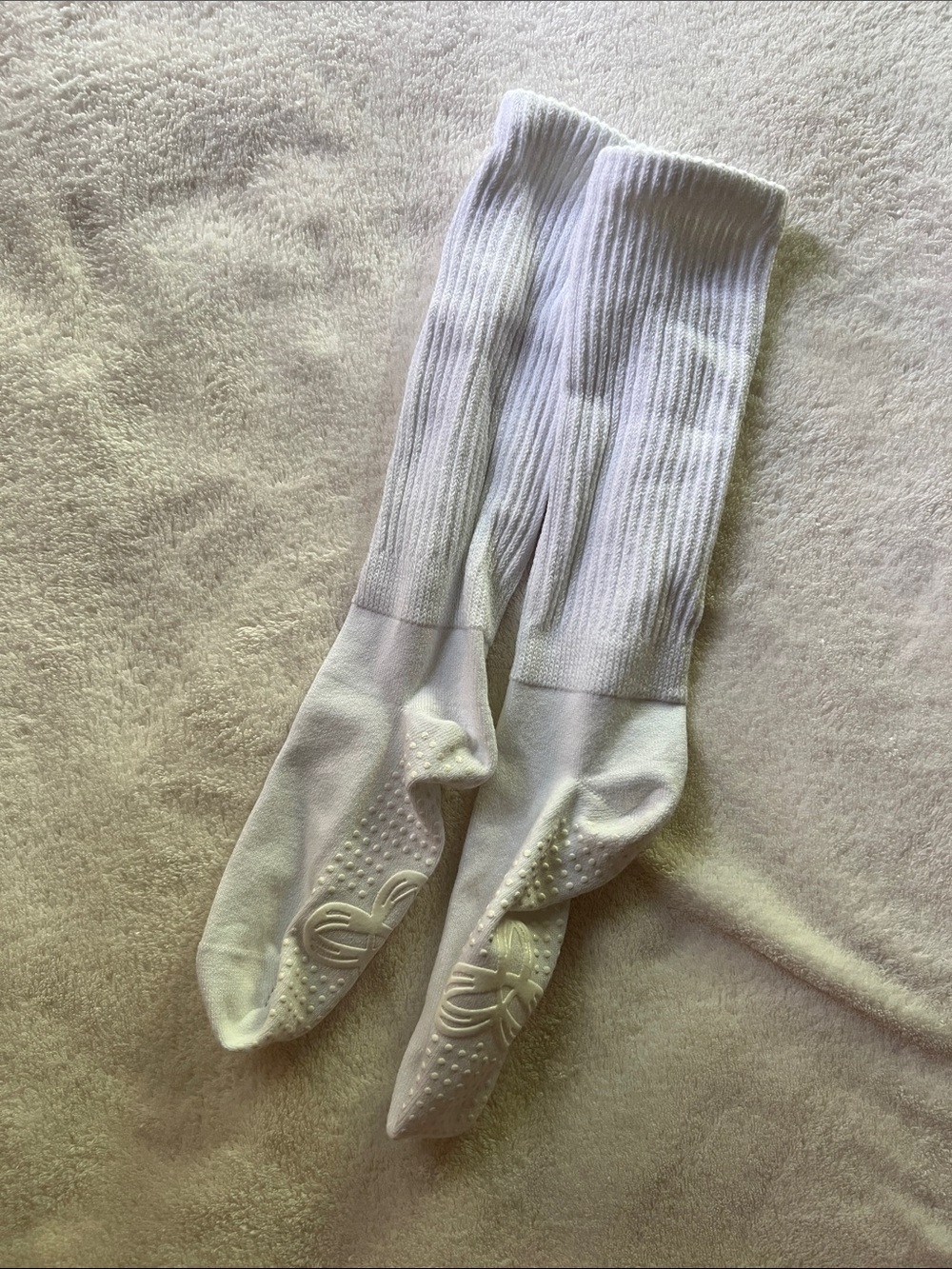 TNA Slouchy Grip Socks